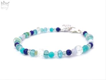 Edelsteinarmband in Blautönen