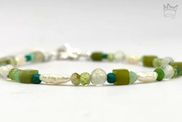 Preview: Zartes, grünes Armband