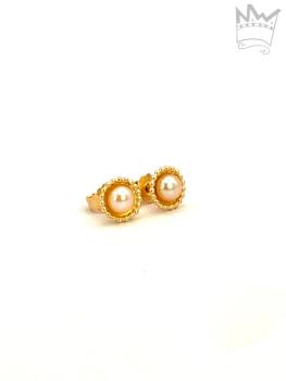 Zarte Perlenohrstecker in Gelbgold