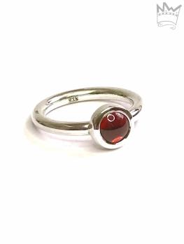 Granatring in Silber