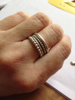 Preview: 4er Set bestehend aus 2 Glattringen (1,5 und 3mm) und 2 Kugelringen (2 und 3 mm)