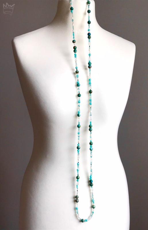 Edelsteinkette in Meeresfarben