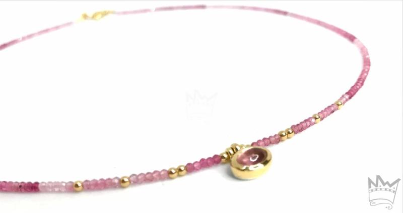 Zarte, rosafarbige Turmalinkette mit 18kt Gelbgold