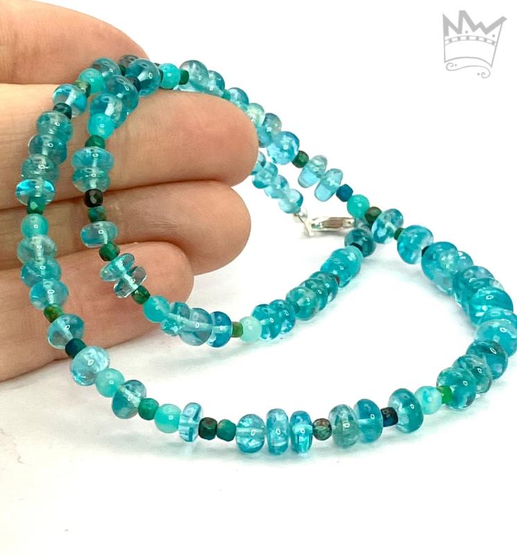 Halskette in Türkistönen