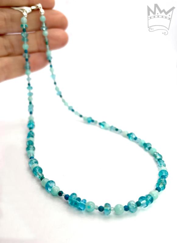 Edelsteinkette in Türkistönen