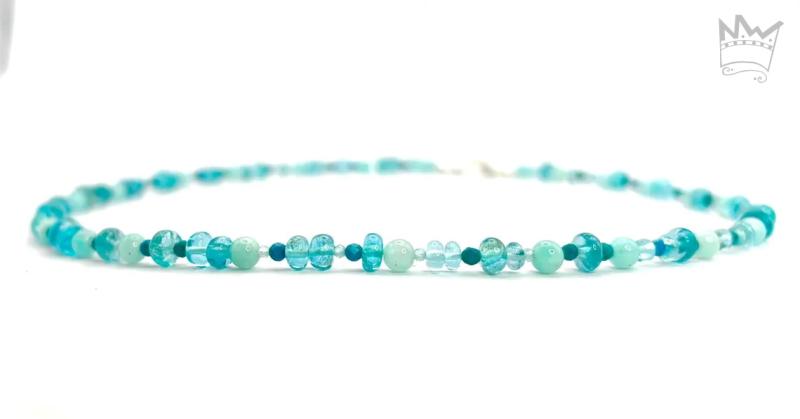 Edelsteinkette in Türkistönen