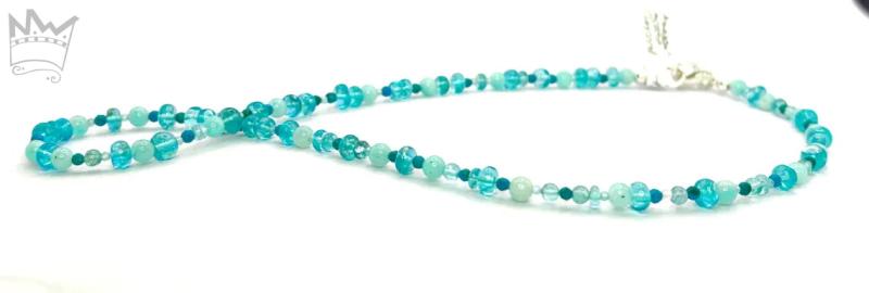 Edelsteinkette in Türkistönen