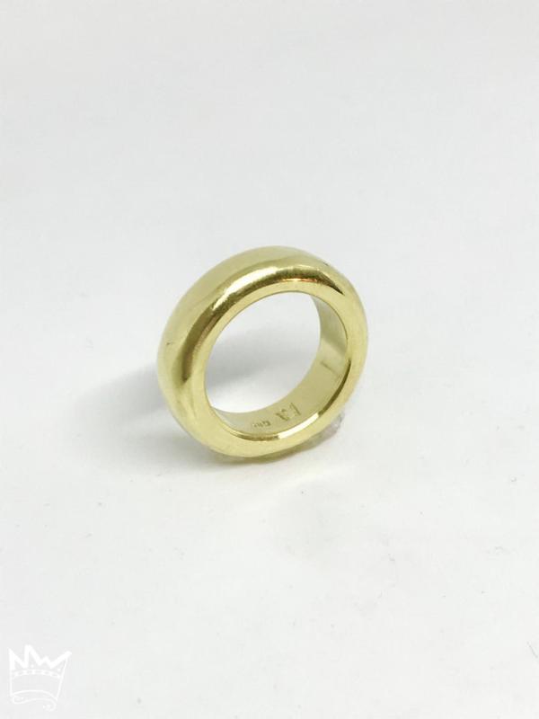 Dicker Ring aus 14kt Gelbgold