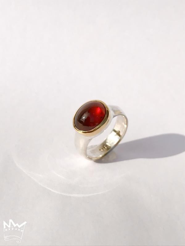 Granat Ring