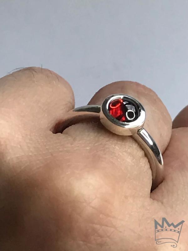 Granatring in Silber