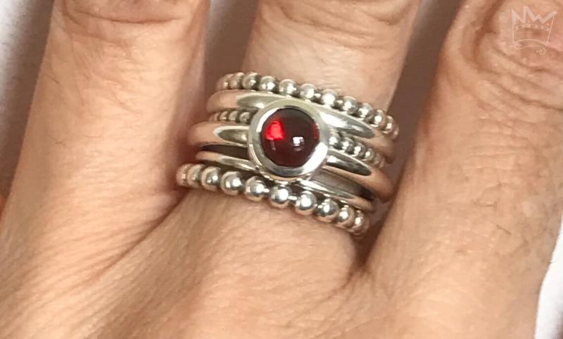 Stapelringe mit Granat