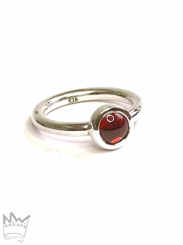 Stapelringe mit Granat