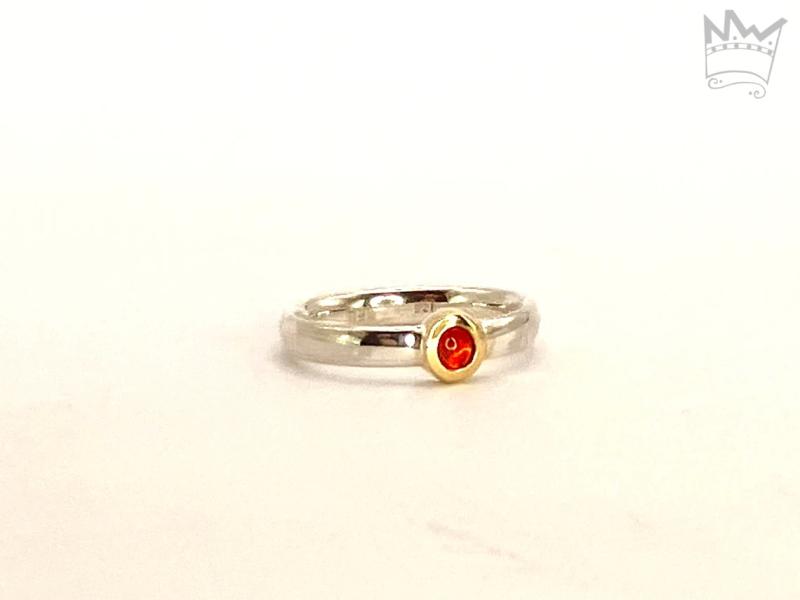 Zarter Feueropal Ring