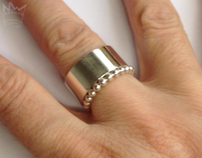 Breiter Silberring mit Kugelring im Set